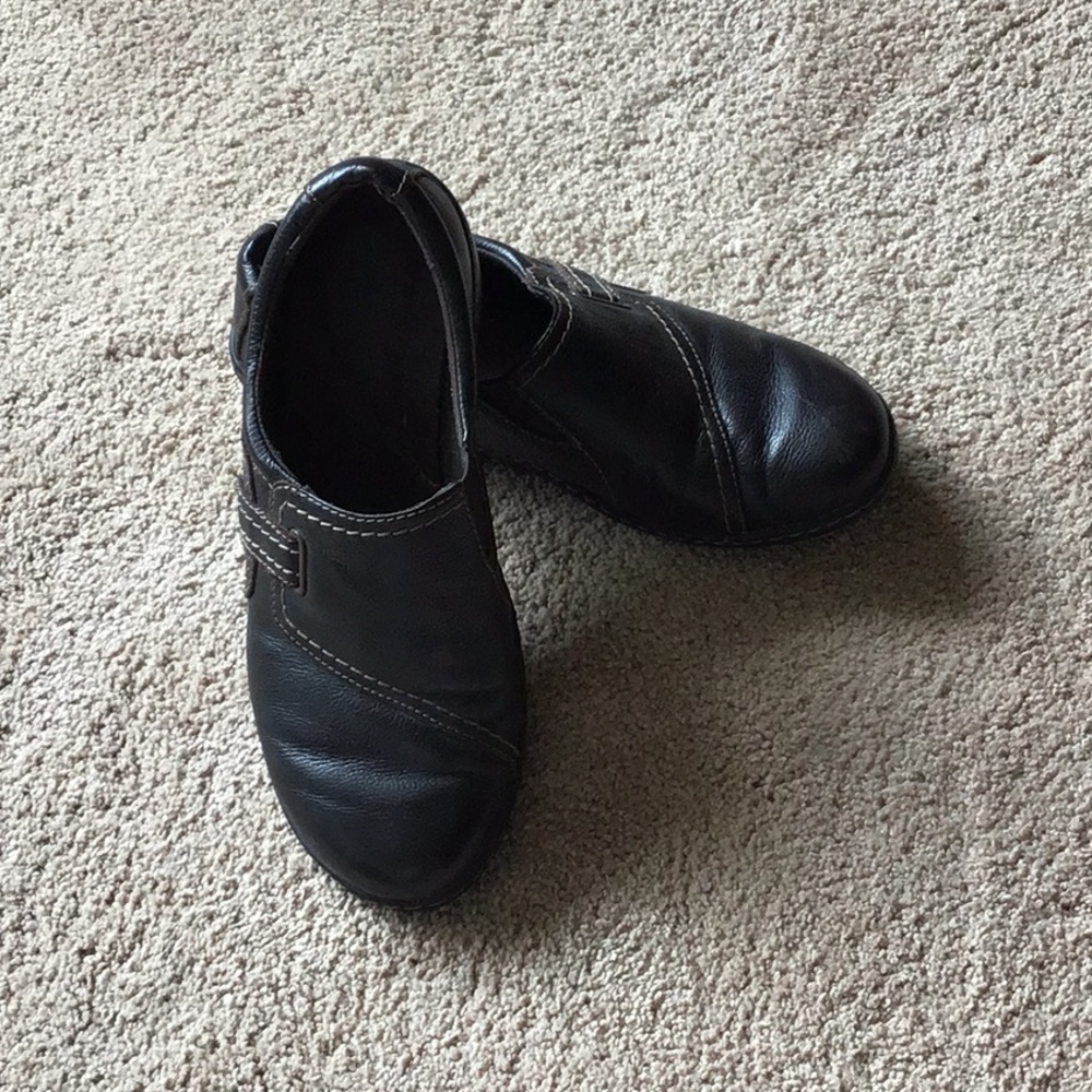 Clarks Brown Slip-On Loafers (9W)